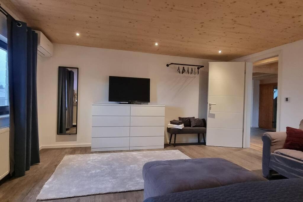 Capa Ferienwohnung Pfalz Neustadt an der Weinstraße Exterior photo